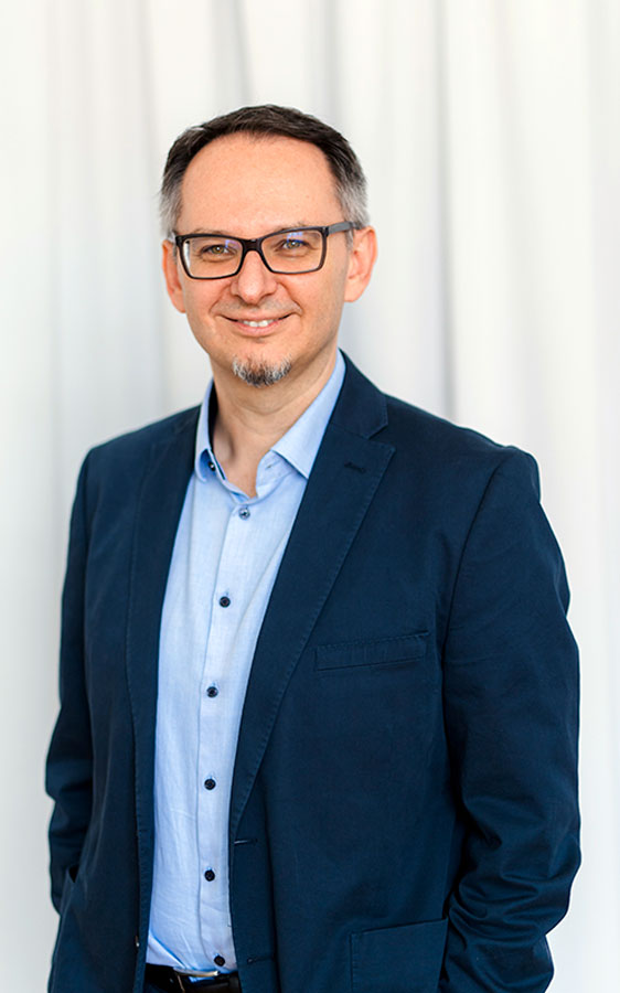 Dr. Thomas Pletschko